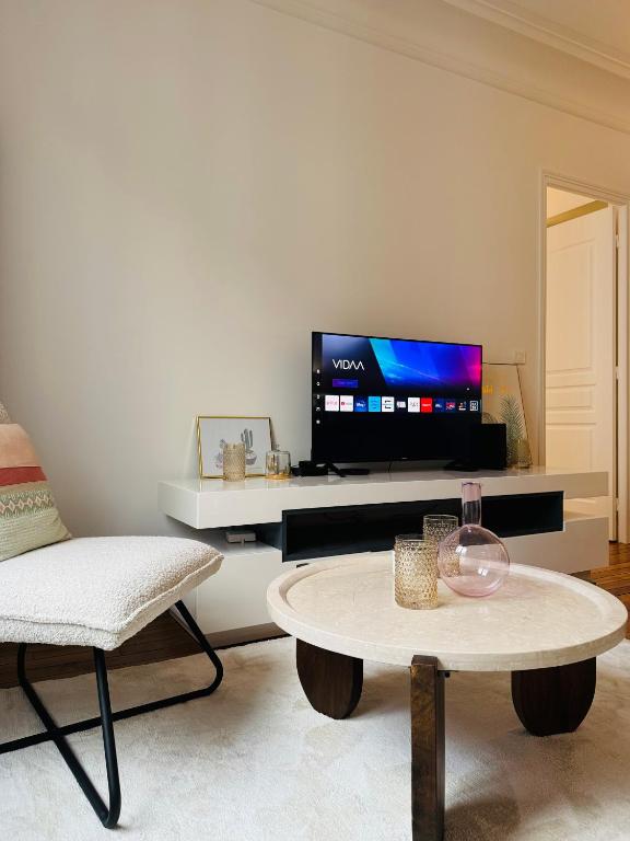 Luxueux 2 pièces au cœur du 16e - 2