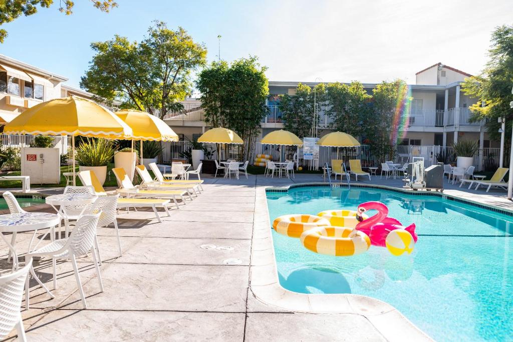 Wild Palms, a JdV by Hyatt Hotel, Sunnyvale