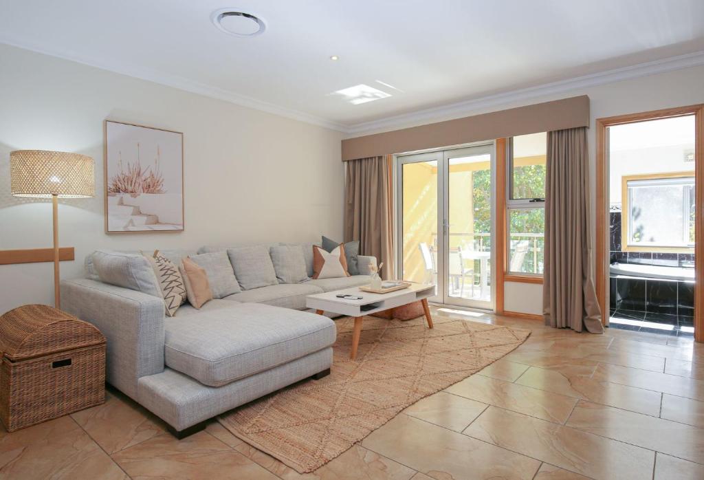 Monterey - Pet friendly townhouse, Bright