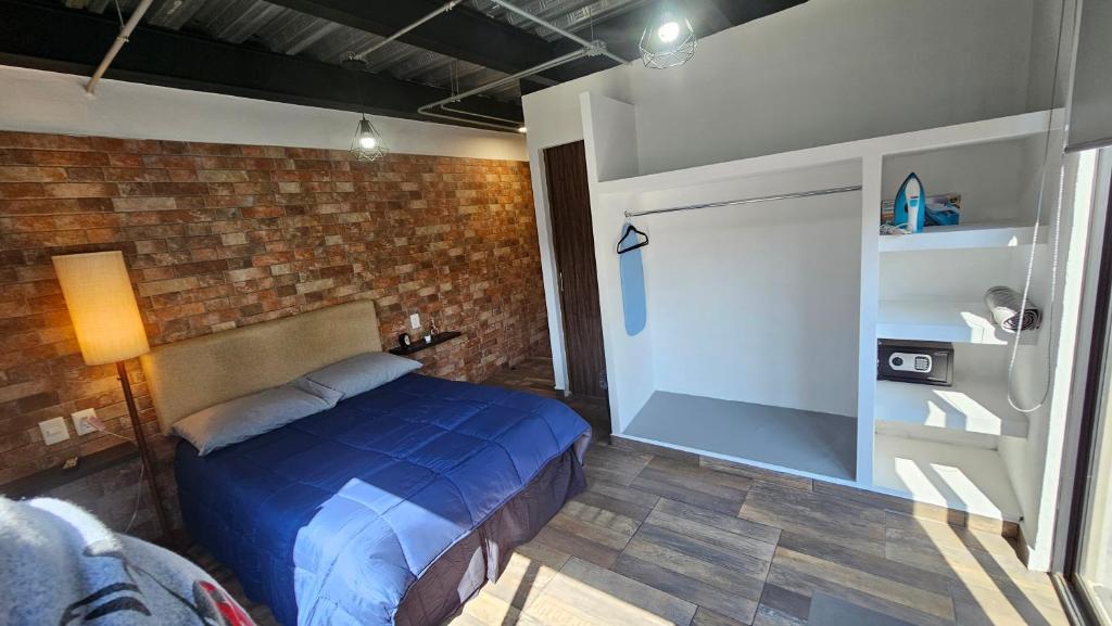 R04 CORNER STUDIO at ITESM CEM Full Services, Shared-Kitchen, Fridge, Laundry, Smart TV, Parking, Balcony - 2