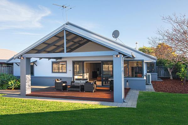 Light & Bright on Seattle, Quindalup Dunsborough, Quindalup