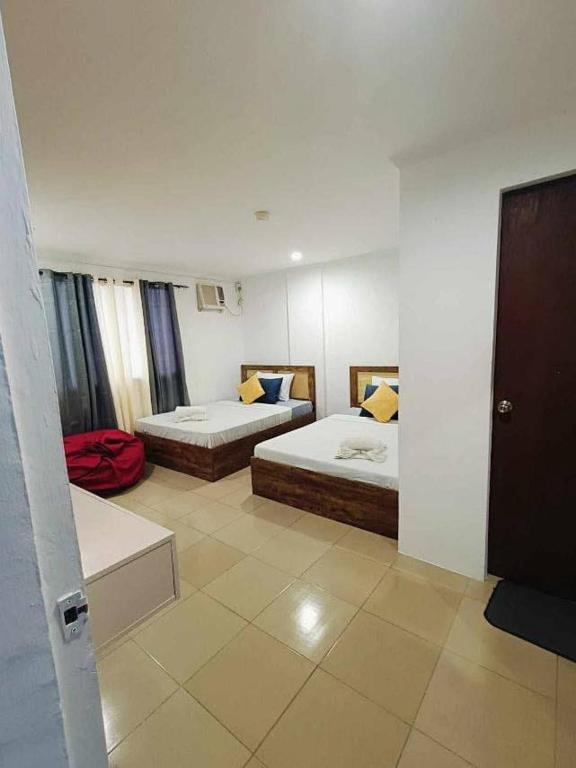 Azor D' Boracay, Boracay