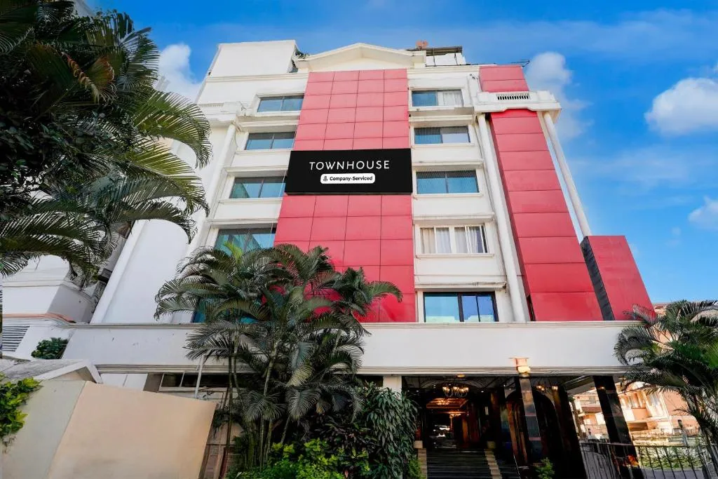 Super Townhouse Civil Aviation HAL Road, hotel v destinaci Bengalúr