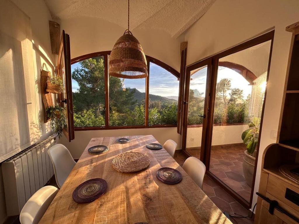 PRAGA 2 - Encantadora casa con piscina y vistas al bosque!, Pals