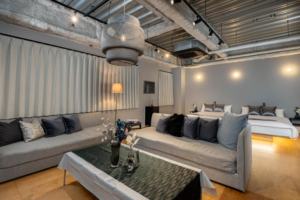 Bijou Suites Velvet