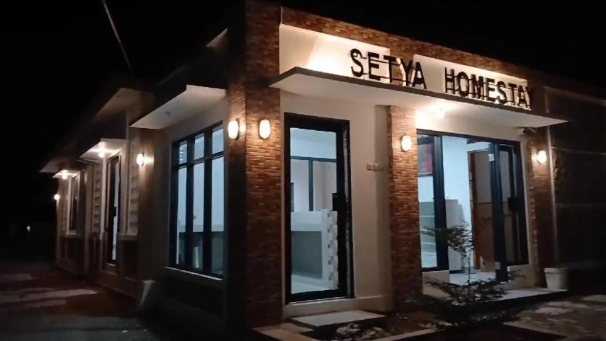 SETYA HOMESTAY TANJUNG LESUNG