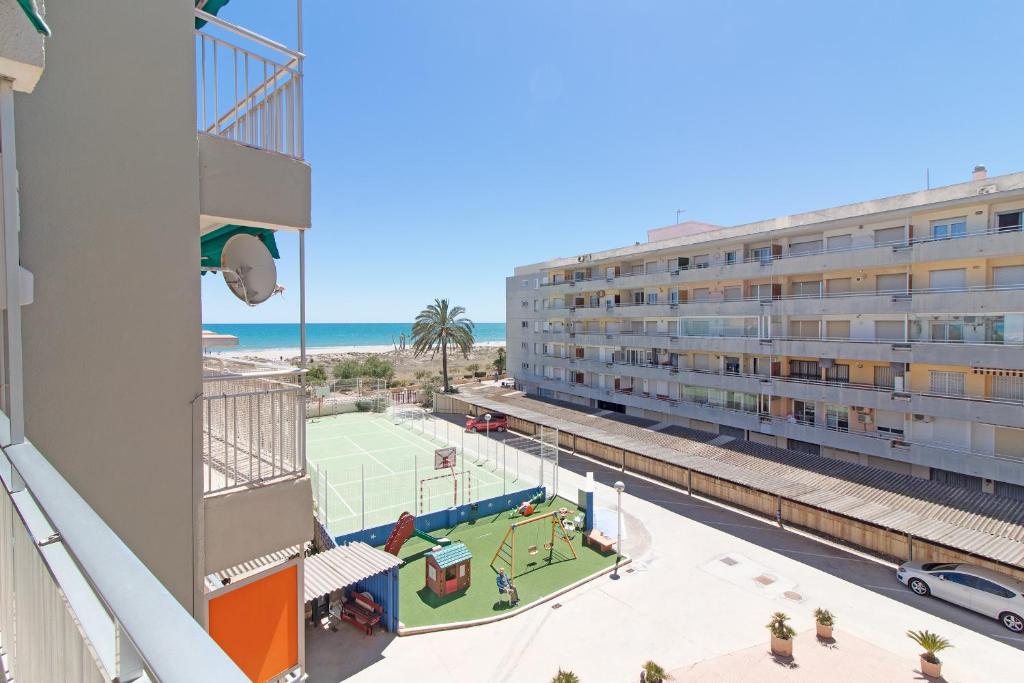 Global Vacacional, Apartamento en primera linea de playa en Canet de Berenguer - 3