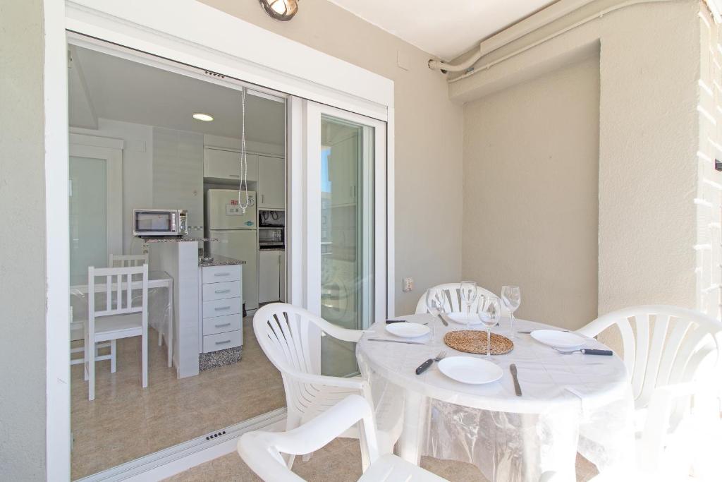 Global Vacacional, Apartamento en primera linea de playa en Canet de Berenguer - 4
