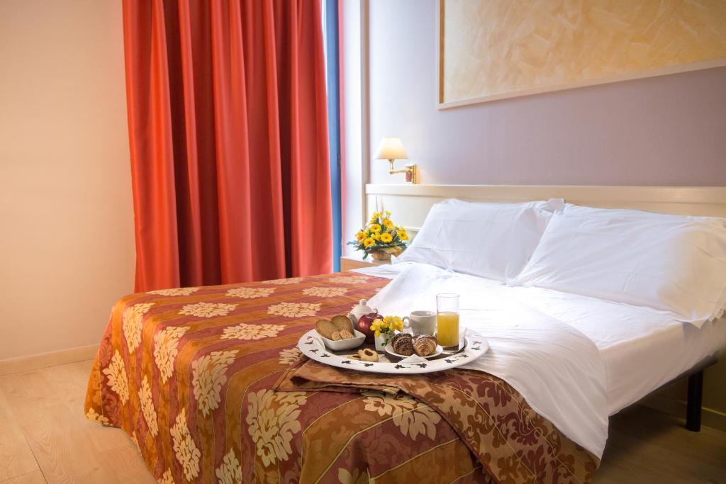 Euro Hotel photo