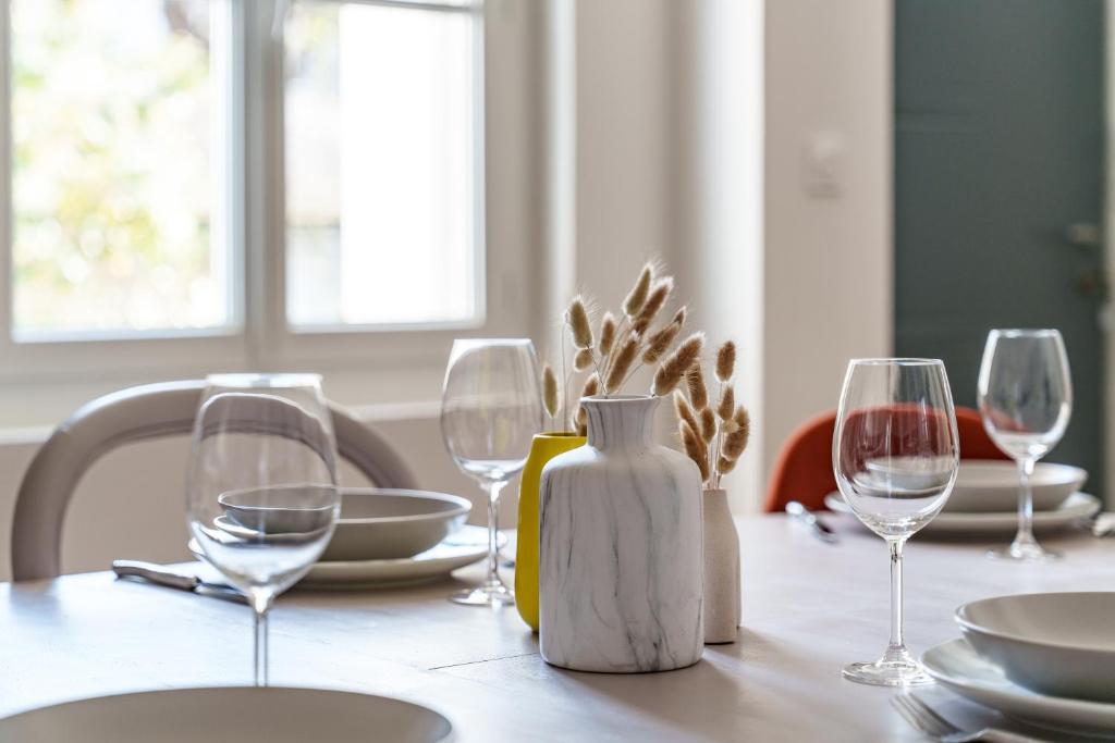 Maison clim jardin parking Tours centre 8 personnes 4 chambres - 4