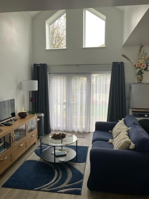 Pet-friendly boutique beach retreat, Weston-super-Mare - pet-friendly stay
