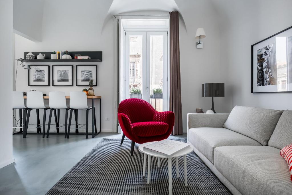 Manganelli Suite, Katánie