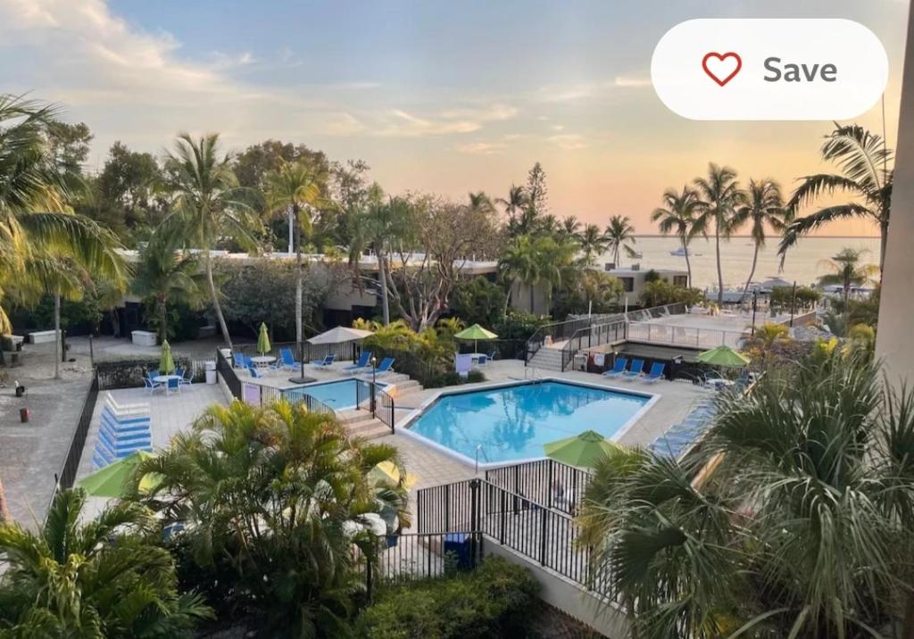 Moon Bay C1 Key Largo Sunsets - 2 bedroom Townhouse sleeps 4, Key Largo