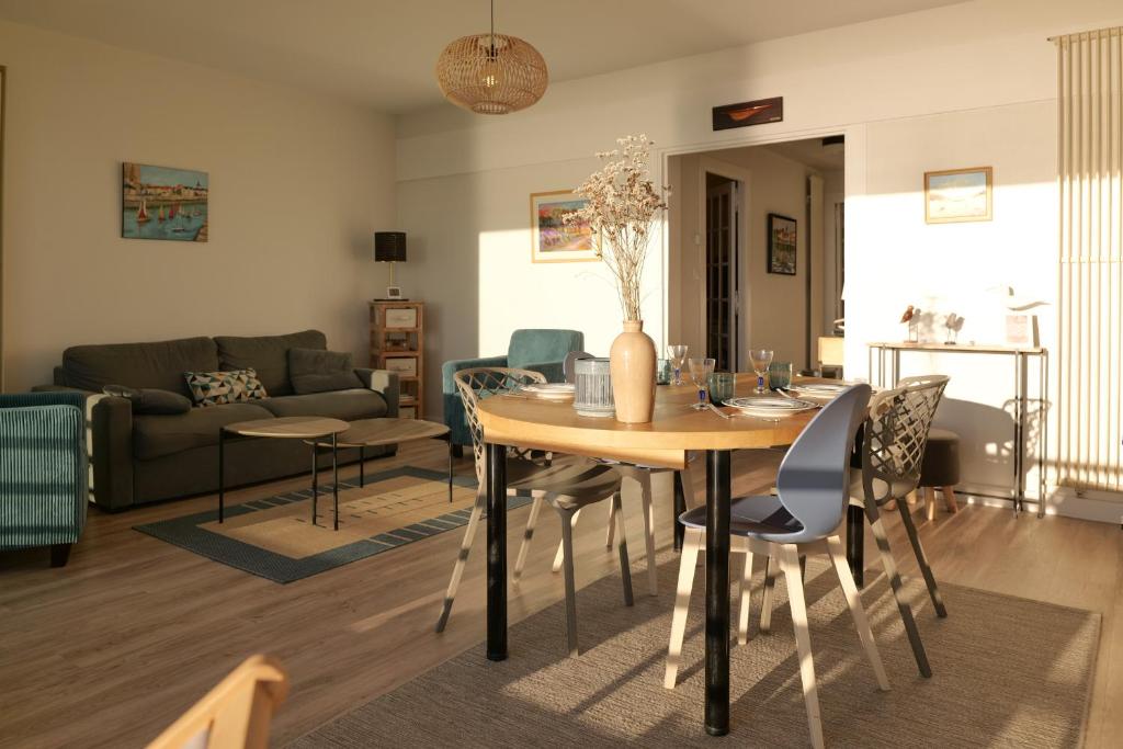 Appartement avec vue imprenable sur la baie des Sables d'Olonne et le chenal - 4 personnes - 2
