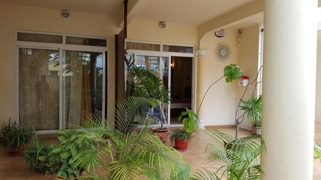 Entrance, Monalysa Holidays Bungalow Apartment in Mauritius Island