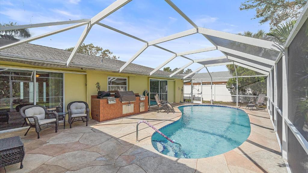 Tee Time on Breezemont, Sarasota