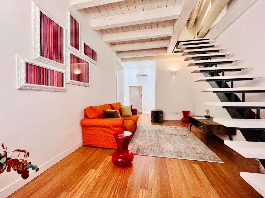 Riverside Loft Navigli - Spacious two-bedroom apartment, Milán
