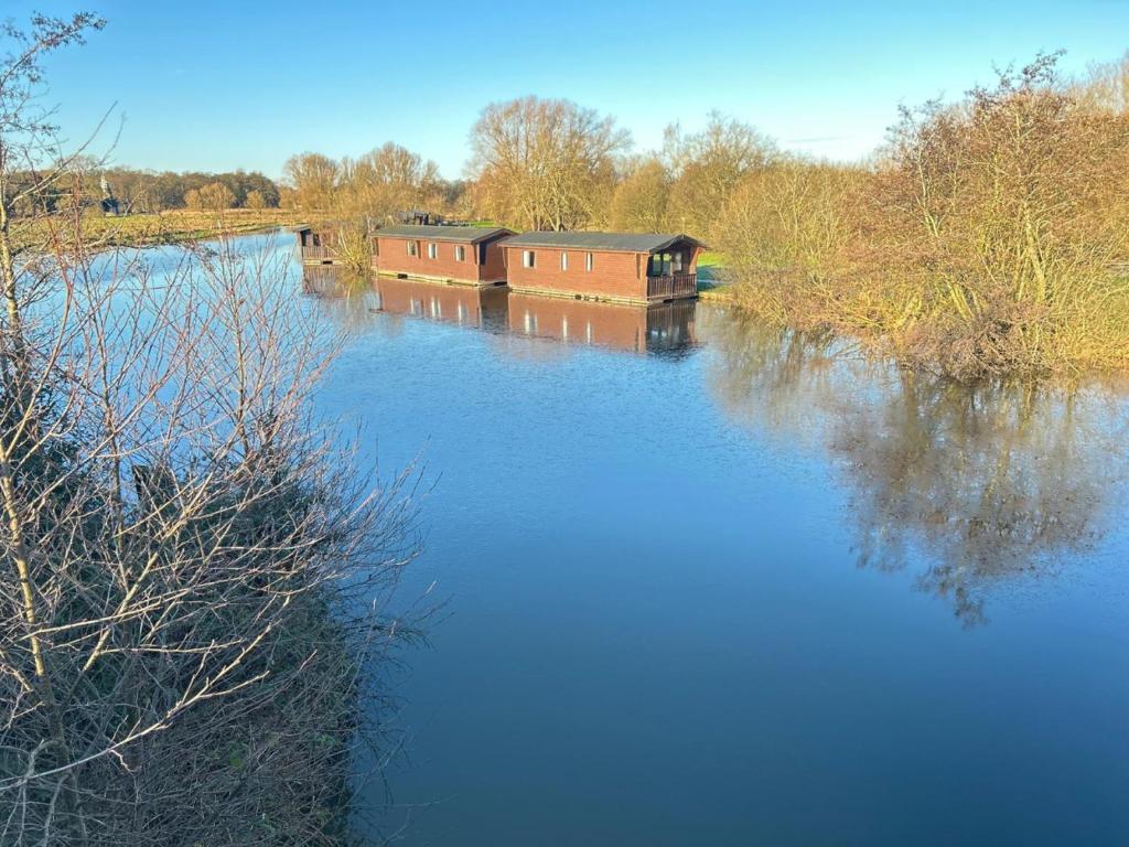 Ant River Lodge Houseboat, Stalham
