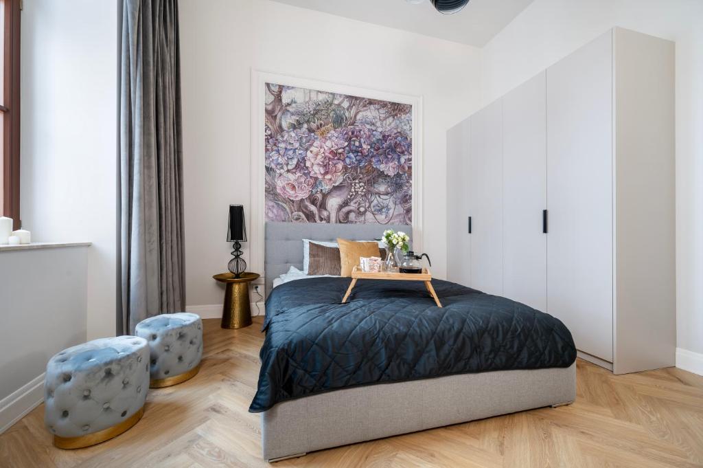 Downtown Apt - 42m2, Top Location - by Rentujemy, Lodž