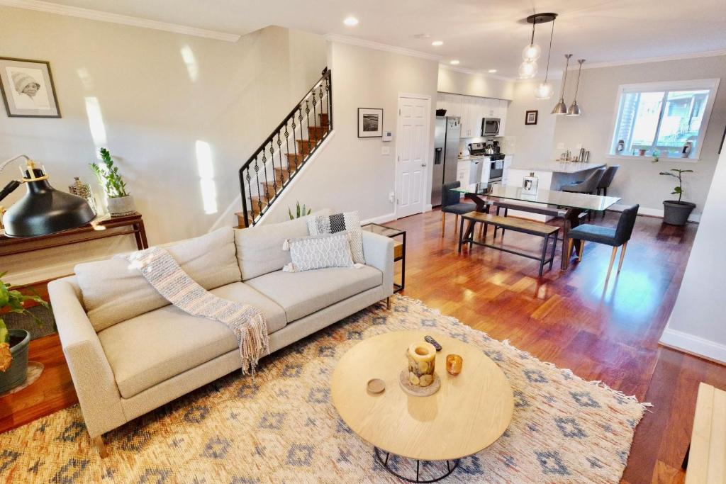 Pretty in Petworth-Walkable to Metro & Restaurants, Washington