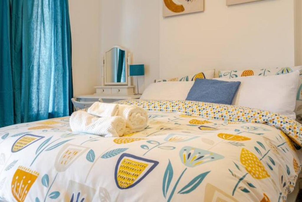 Modern Comfort for 5 Relax, Stay & Explore, Meltham