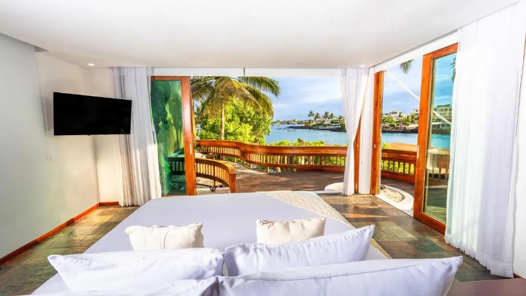 Hotel Villa Escalesia Galapagos，位于阿约拉港的酒店