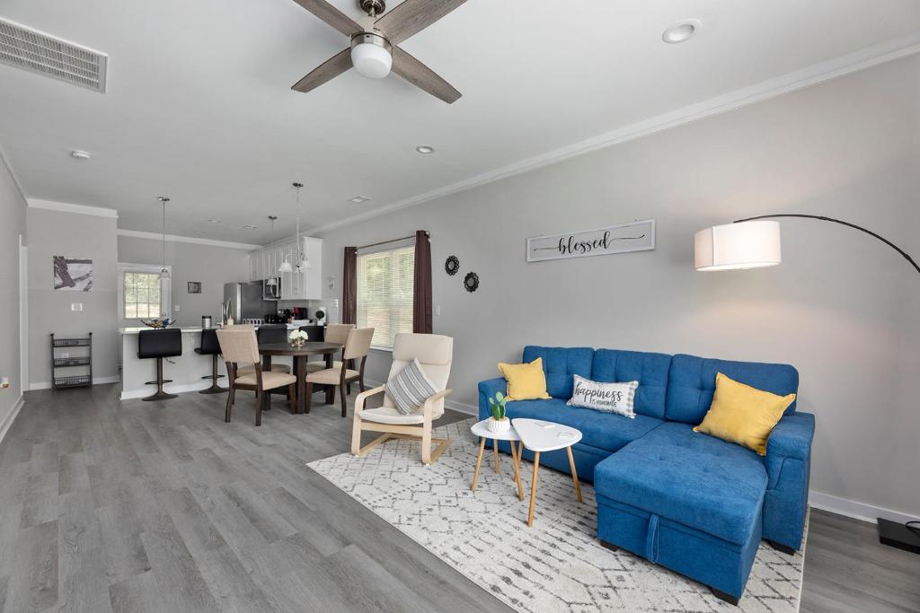 Cozy & Modern Home Close to Uptown & Airport, Charlotte