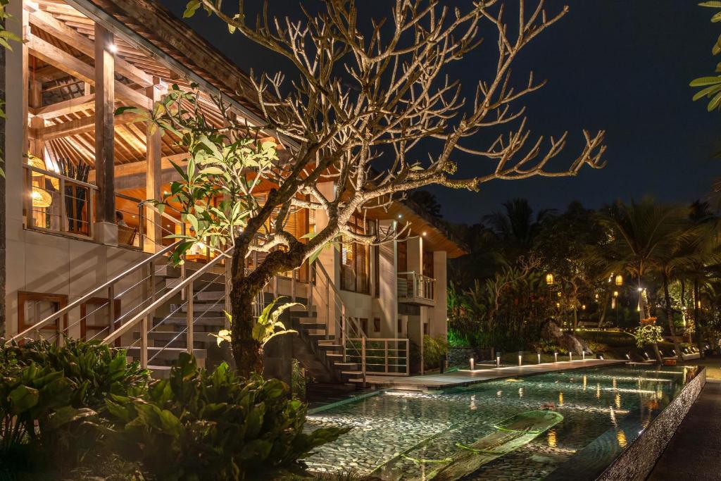 Chapung Sebali Resort