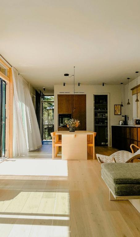 Paradise With Pool Near Nature's Beautiful Views, Djurhamn