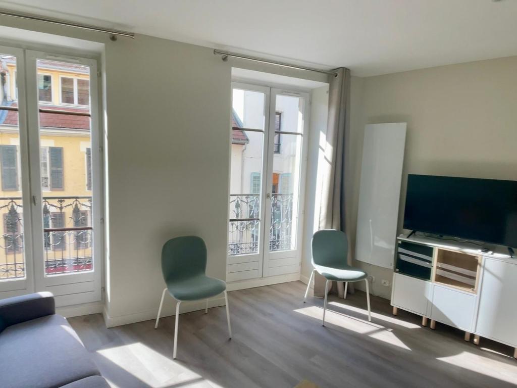 Studio cosy hyper centre Aix-les-Bains avec balcon et wifi - FR-1-555-106 - 1