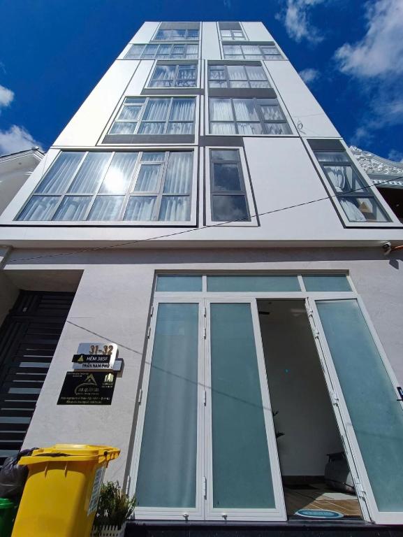 Serviced Apartment With High View