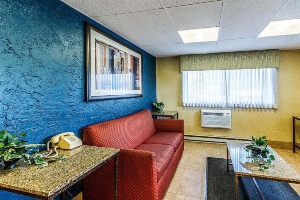 Motel 6 Green Bay, WI - Lambeau