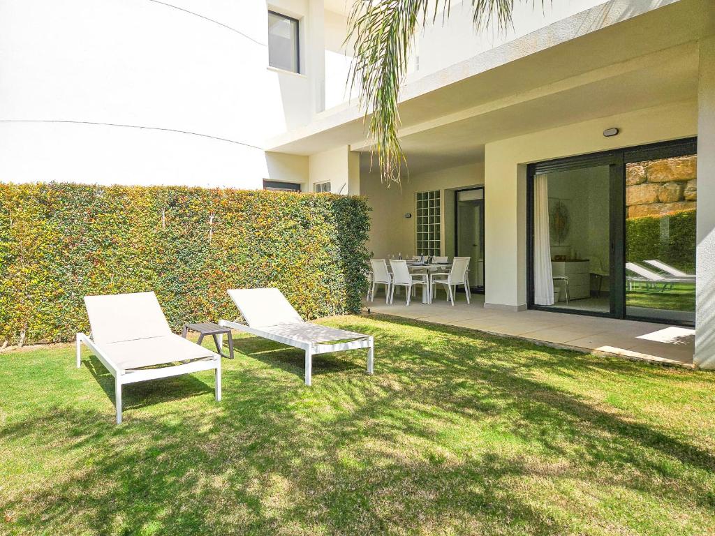 Modern 2 bed ground floor apartment Finca Cortesin - 3
