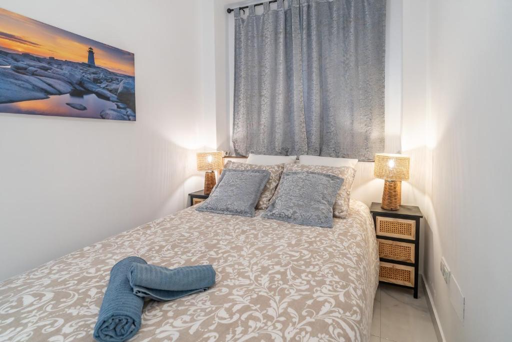 Beachfront Apartment with Pool, Padel & Private Parking - 5