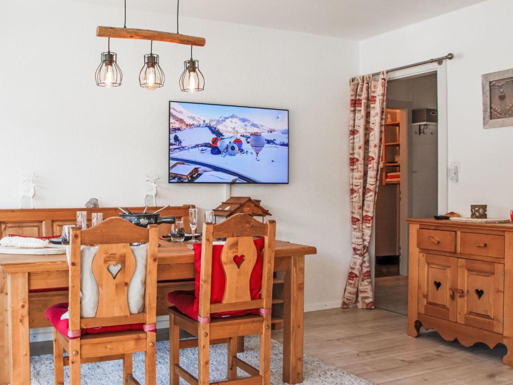 Apartment Aiglon E2 by Interhome - 4
