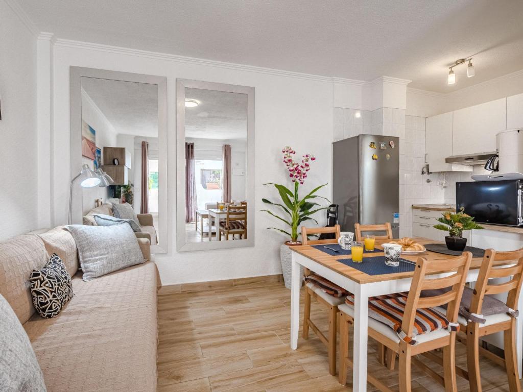 Apartment Copana by Interhome - 4