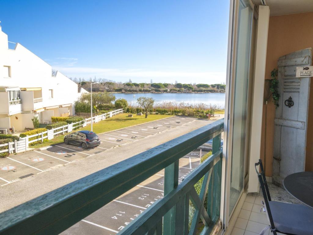 Apartment Les Terrasses du Lac-10 by Interhome - 2