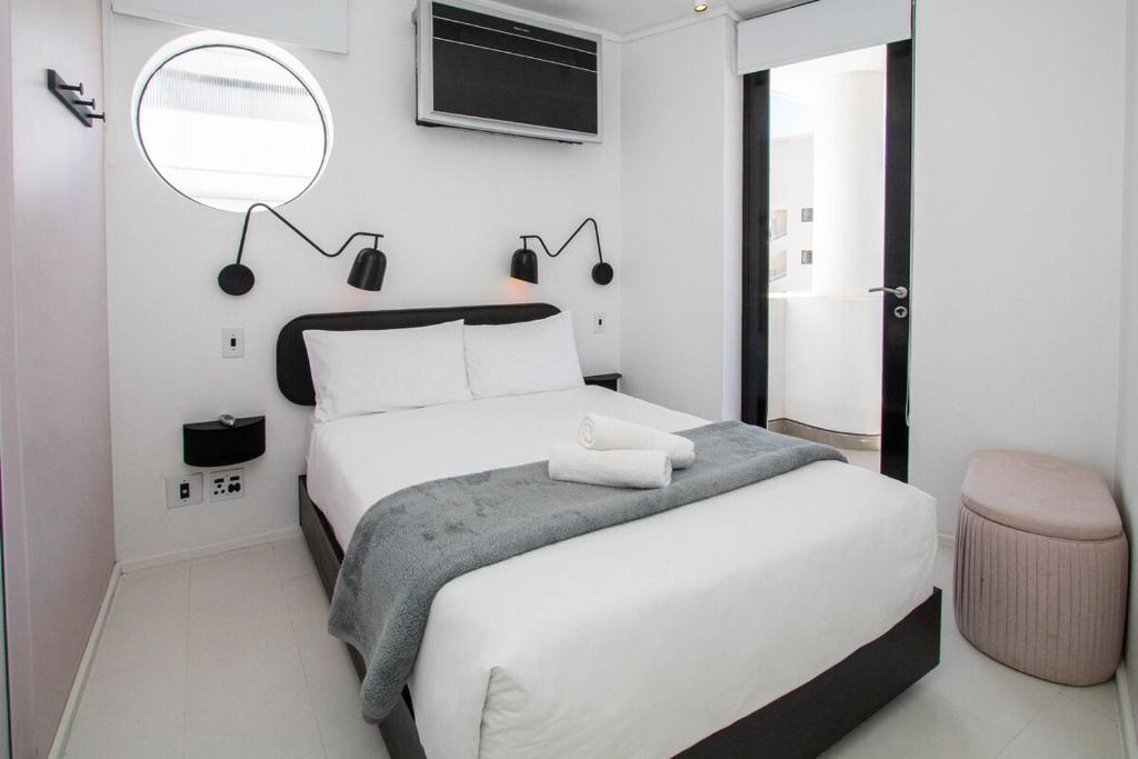 Gorgeous Front Facing Apartment Flamingo 601, Kapské Město