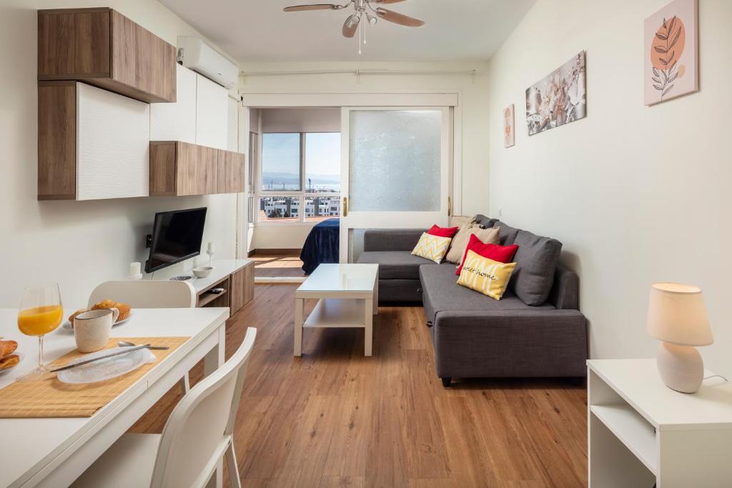 COL3 - Wifi, Smart TV, Piscina, 900 metros playa, La Colina - 5