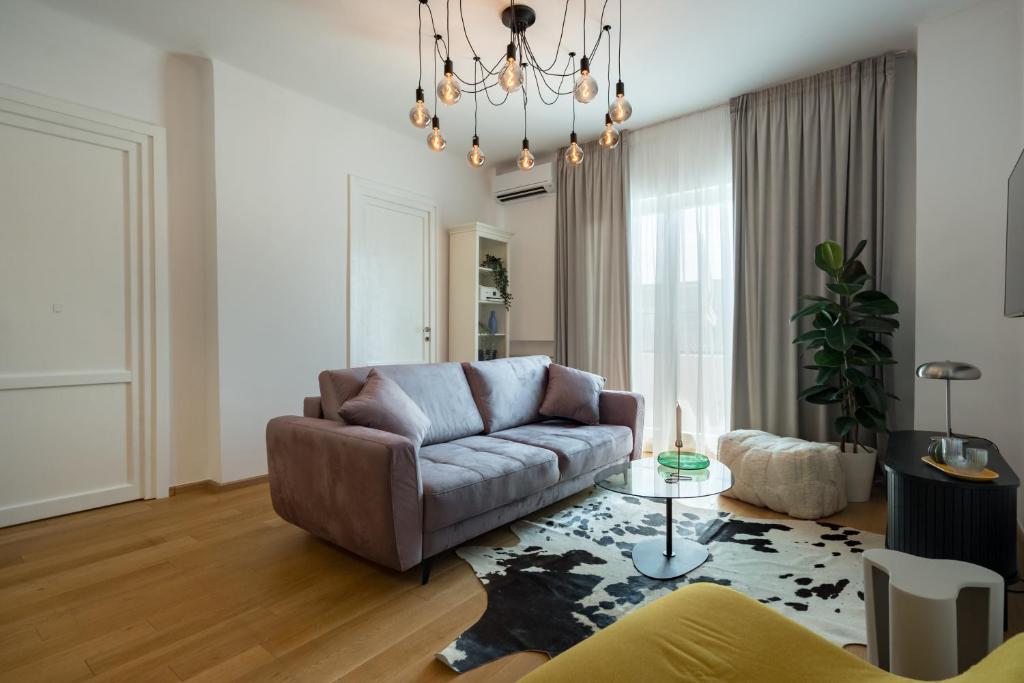 Wilson Gem, Bukurešť