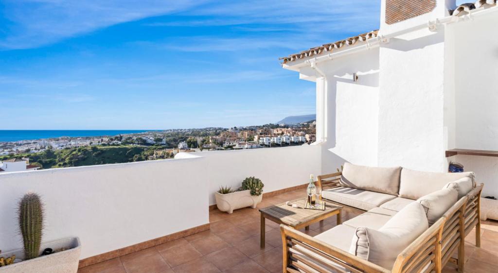 Panoramic terrace pool by Costarentals - Ref 129 - 1