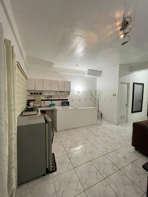 Kitchen, Dream Hill Condos & Spa in Puerto Galera