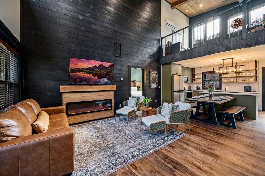 Sunset in the Glades, Gatlinburg