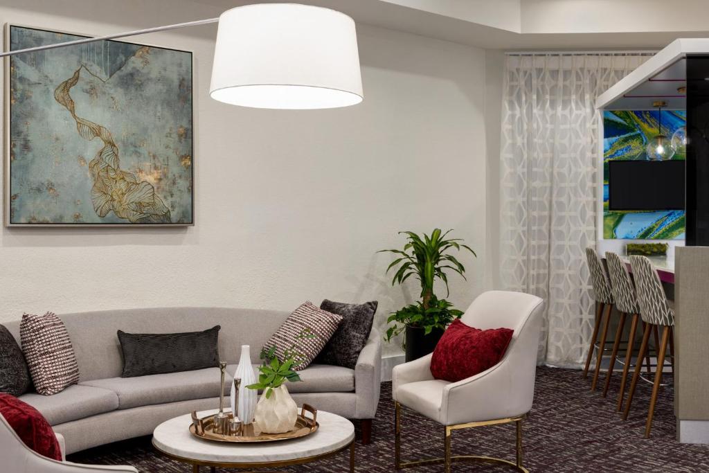 Crowne Plaza Orlando - Lake Buena Vista By IHG