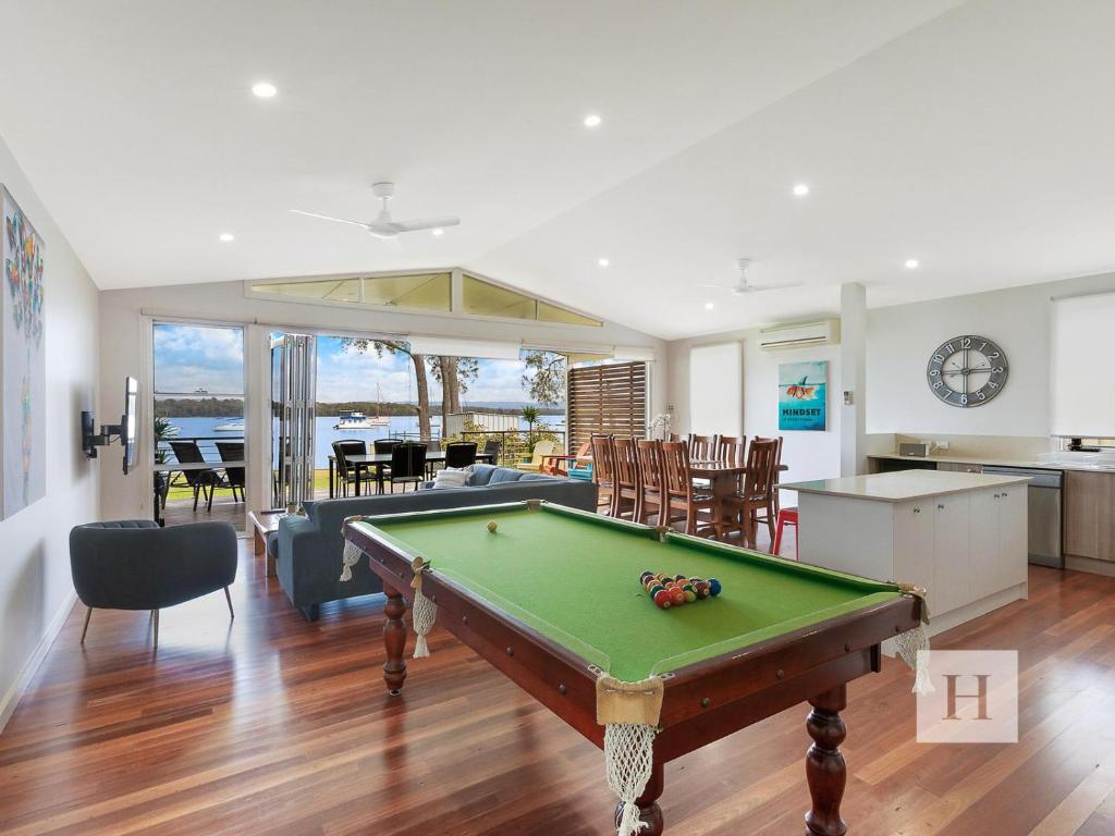 Sunset Central Coast, Mannering Park