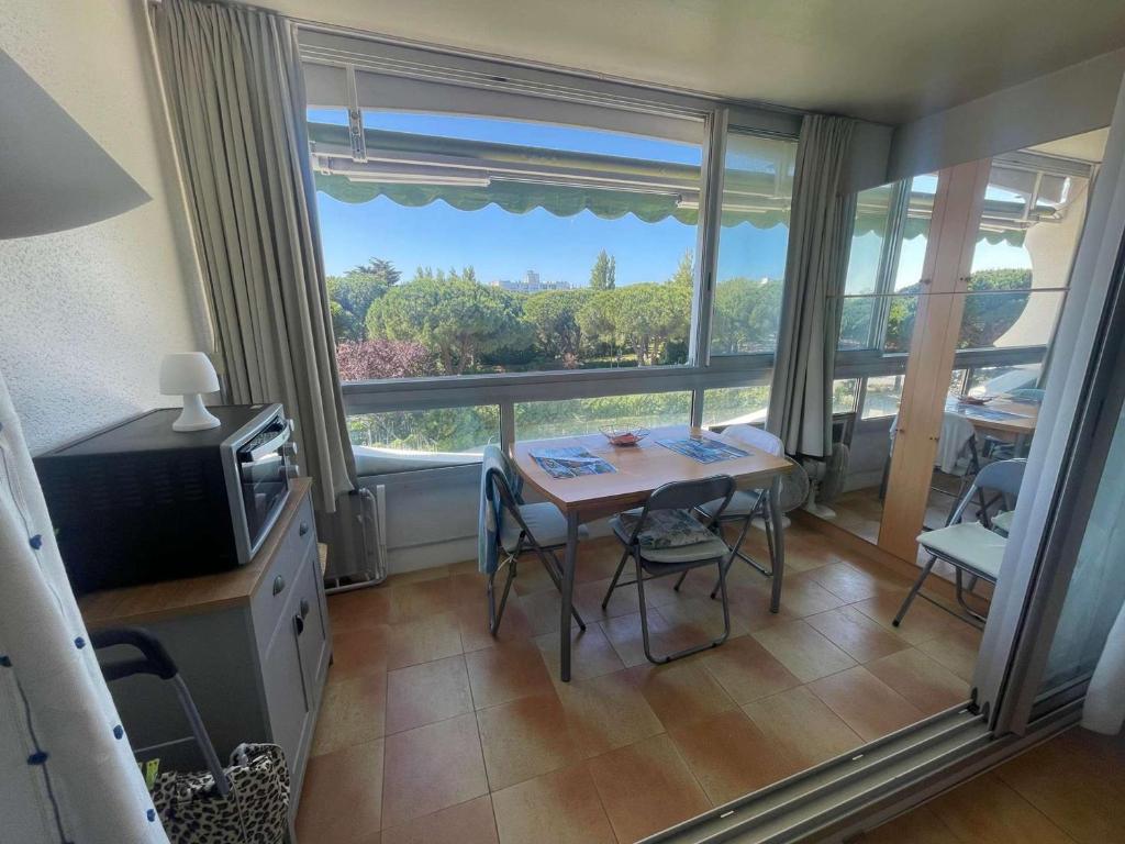Studio Cabine avec Vue Piscine, Parking Privé - FR-1-328-274 - 3