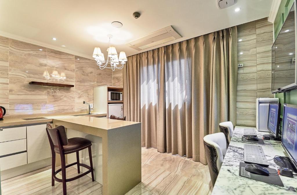 호텔 더 클래스의 스파 또는 사우나 시설