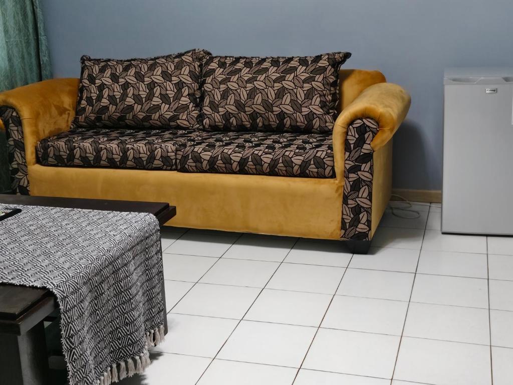 Gael Guest3, Johannesburg