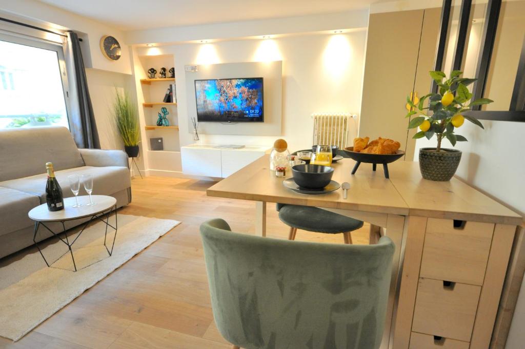 MONACO MENTON - 4 PERSONS - HYPERCENTER - BEACH AND SUN - PRIVATE PARKING - CLIM - FULL RENOVATED 전경
