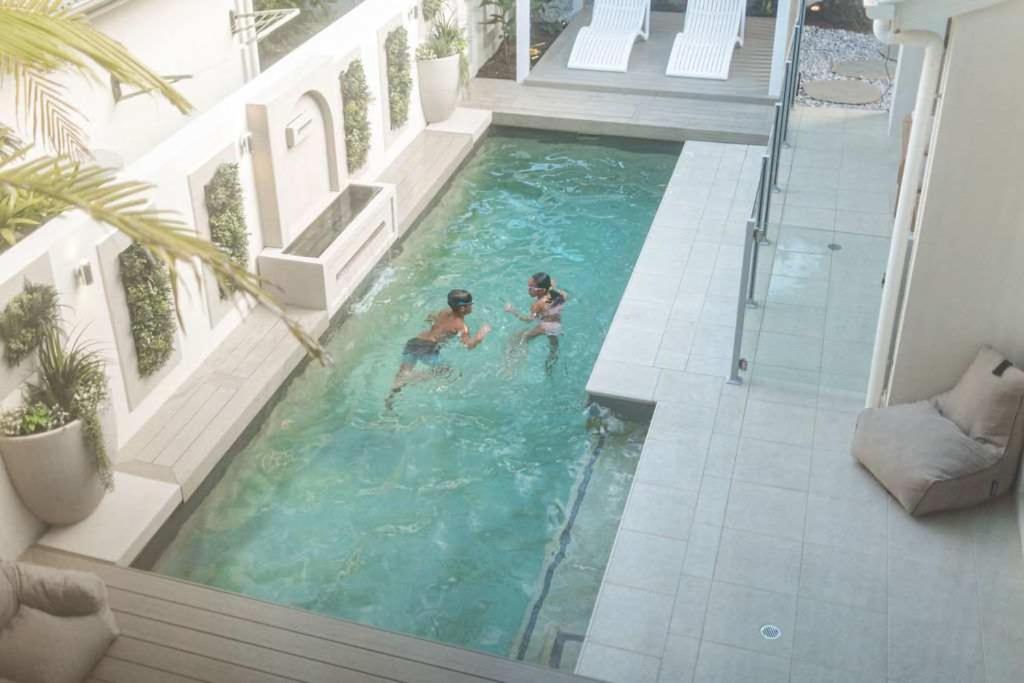 Whitehaven - 100m to Beach, Private Pool, Yaroomba